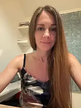 MaddyScarlett – webcam model profile photo Image 7