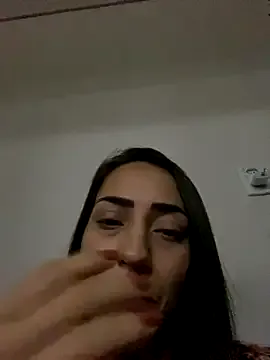 MilaDelays – webcam model profile photo Image 15