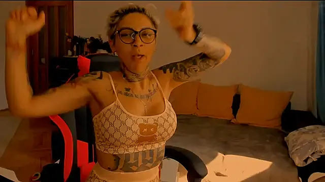 ElaRossie – webcam model profile photo Image 5