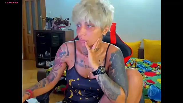 ElaRossie – webcam model profile photo Image 7