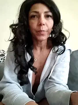 MiraKova – webcam model profile photo Image 19