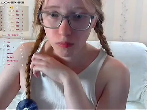 LustfulSarah Image 13