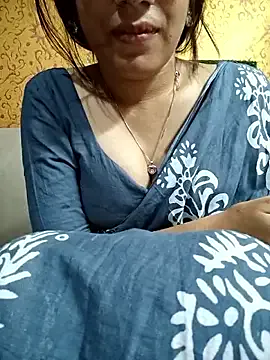 Lusty-Bhabhi Image 8