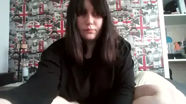 LaraCharm – webcam model profile photo Image 8