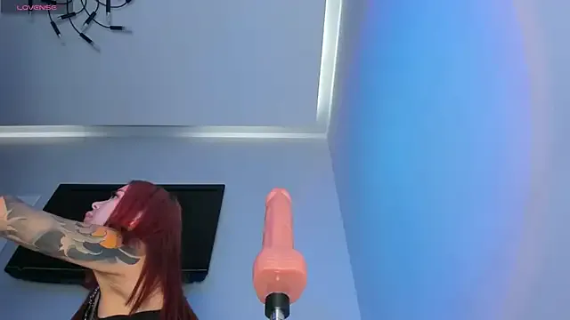 Kissing_Couple – webcam model profile photo Image 10