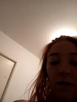 Scarlett – webcam model profile photo Image 5