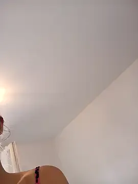 Scarlett – webcam model profile photo Image 6