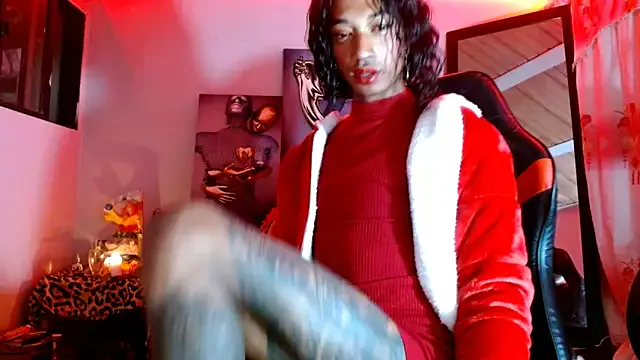 MiraKova – webcam model profile photo Image 9