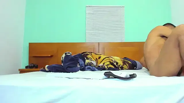 AKO_o0 – webcam model profile photo Image 6