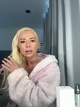 GracieCarter – webcam model profile photo Image 7