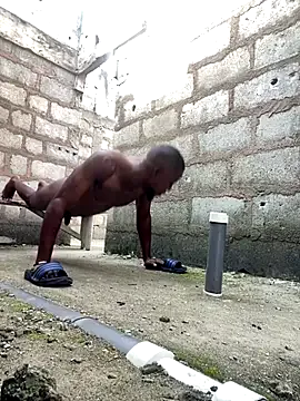 YasmienAtos – webcam model profile photo Image 3