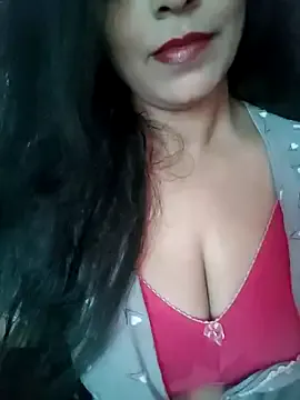 LilianHoward – webcam model profile photo Image 4