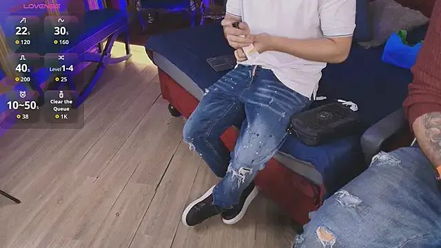 MiraKova – webcam model profile photo Image 14