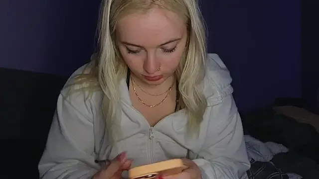 margot_robbie7 Image 14