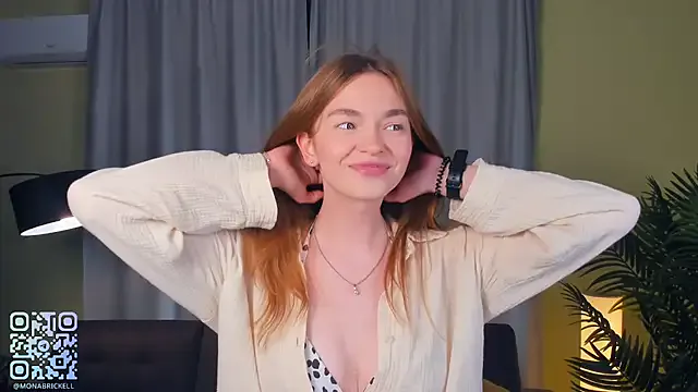 MiraKova – webcam model profile photo Image 15