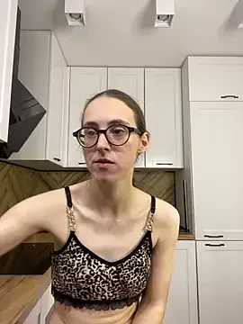 mc-Olivia – webcam model profile photo Image 19