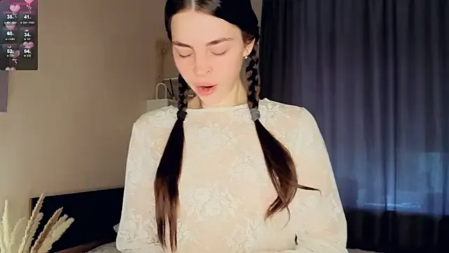 RosieSecret – webcam model profile photo Image 2