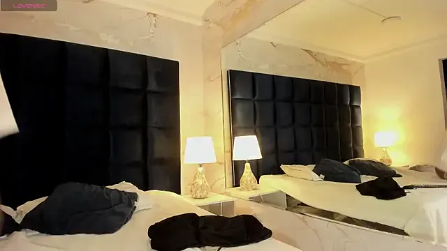 YasmienAtos – webcam model profile photo Image 5