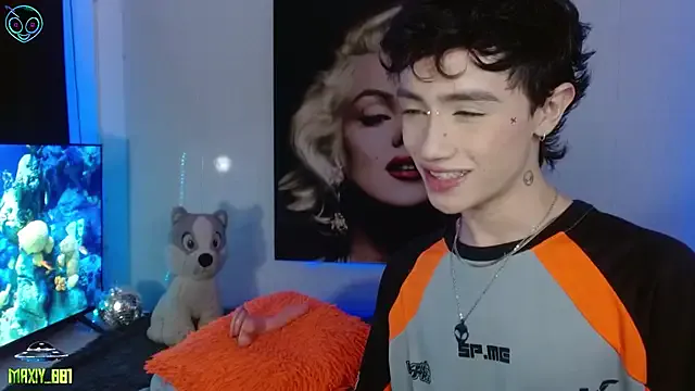 Risky_Workouts – webcam model profile photo Image 10