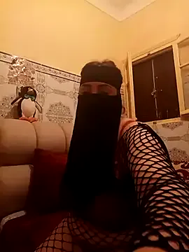EllsaSin – webcam model profile photo Image 4