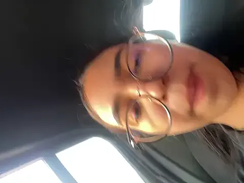 EsmeBrowm – webcam model profile photo Image 11