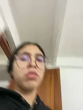 EsmeBrowm – webcam model profile photo Image 8