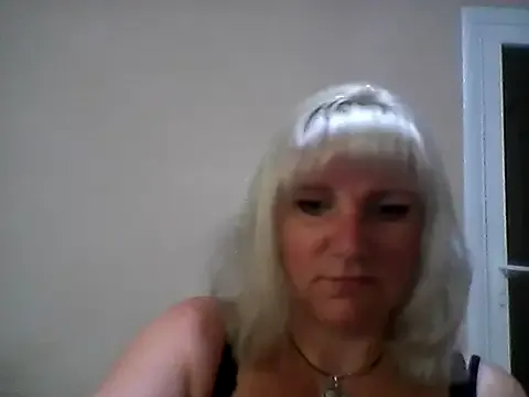 Hahaha_ha2 – webcam model profile photo Image 14