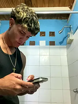 Lyalya7771 – webcam model profile photo Image 7