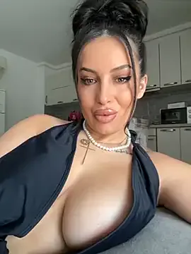 EmilyDumont – webcam model profile photo Image 18