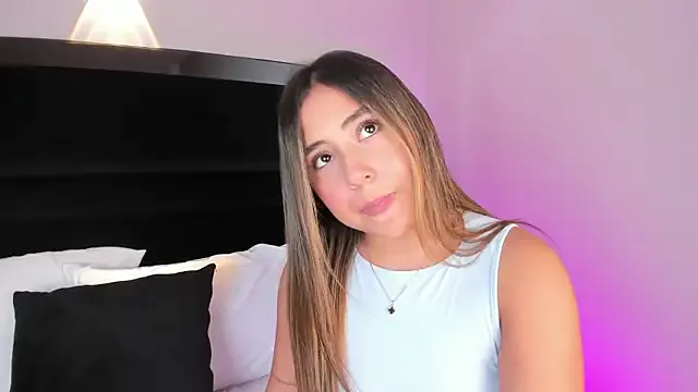 ChanelFoxi – webcam model profile photo Image 19