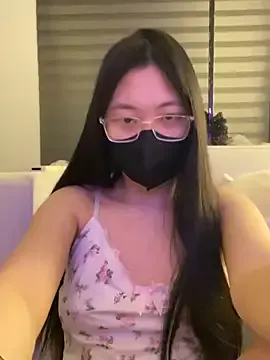 KateGale – webcam model profile photo Image 11