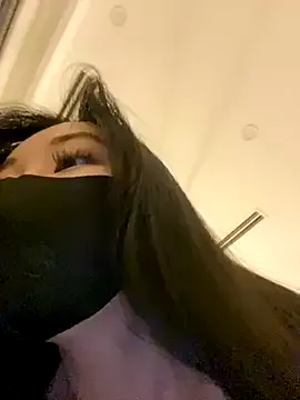 KateGale – webcam model profile photo Image 18