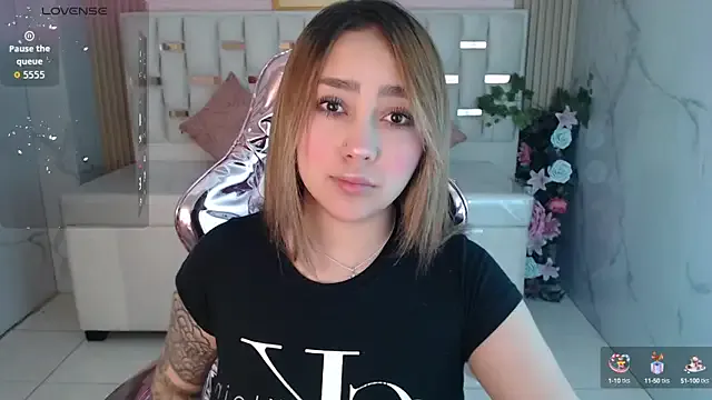 CatherinaJane – webcam model profile photo Image 8