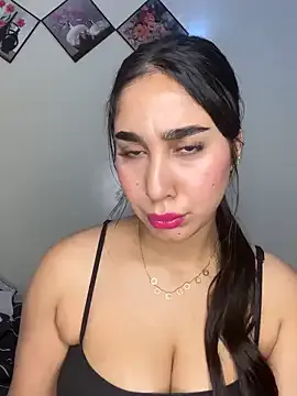 July – webcam model profile photo Image 6