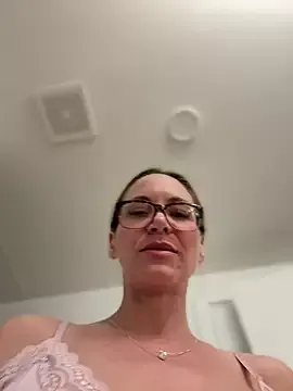 MessyNastyQueen Image 3