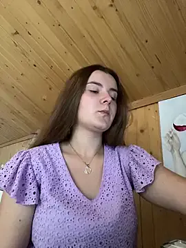 AlisonColemans – webcam model profile photo Image 2