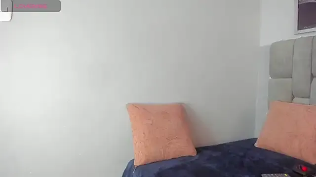 mia_poncce's Thumb Image