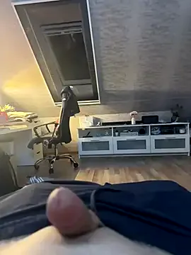 miaistlive – webcam model profile photo