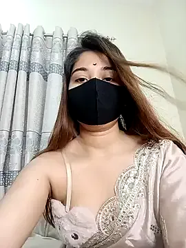 Evie – webcam model profile photo Image 2