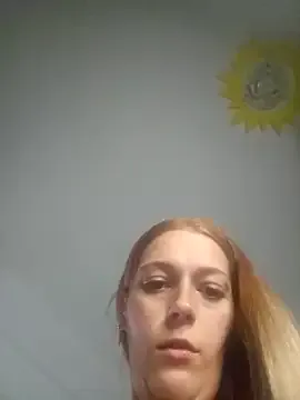 MiraKova – webcam model profile photo Image 16