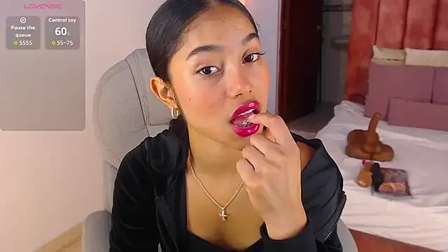 AnnAbbey – webcam model profile photo Image 15