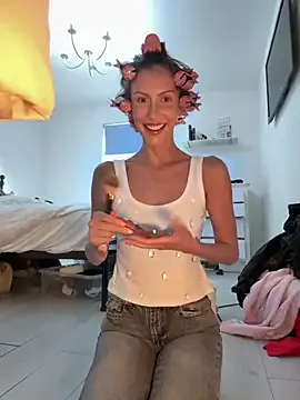 MilaRenee Image 2