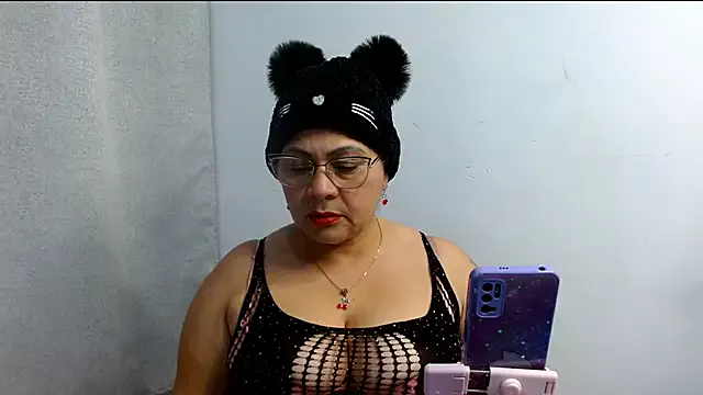 annna_annna_2024 – webcam model profile photo Image 4