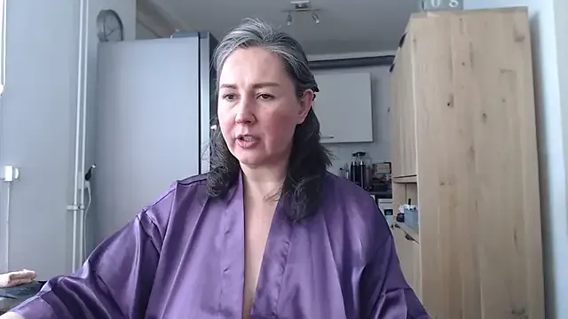 MilfGina Image 7