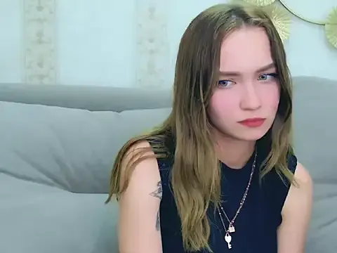Milly_Andrews – webcam model profile photo