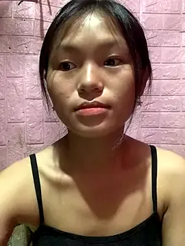 ErzabelLew – webcam model profile photo Image 6