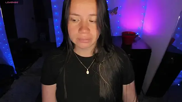 MelinaLuviani – webcam model profile photo Image 9