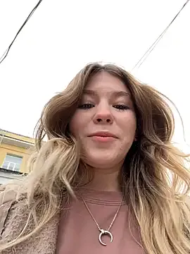 pinkys-slave – webcam model profile photo Image 7