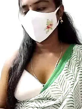 mini-queen – webcam model profile photo