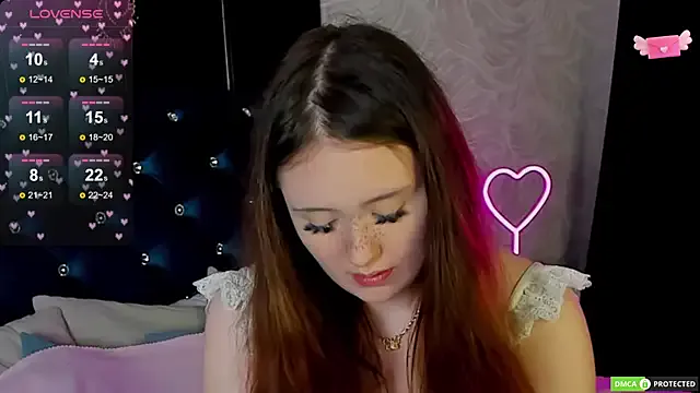 LiaWest – webcam model profile photo Image 4